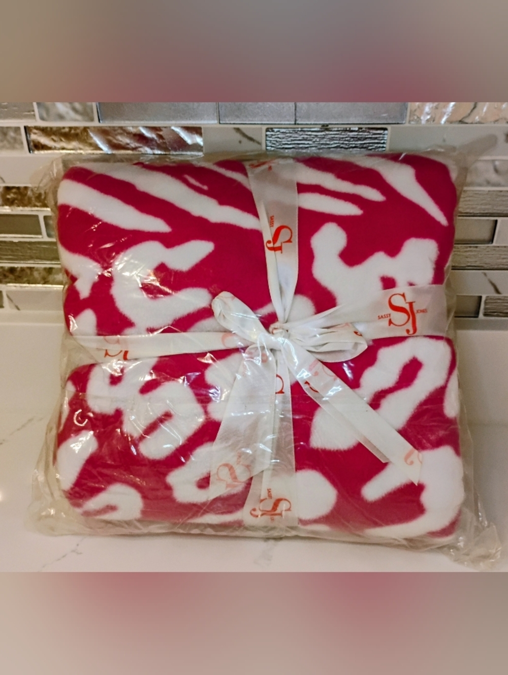 NWT Sassy Jones Zebra Blanket - Pink & White Plush Throw